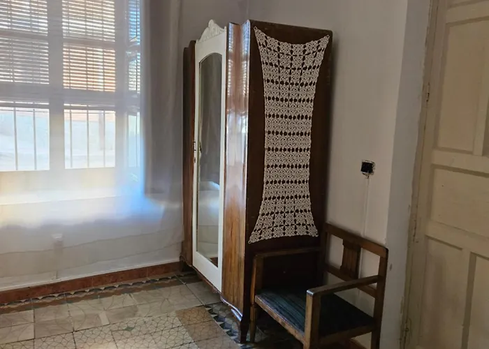 La Nava, Casa De Pueblo Con Patio Y Calefaccion Con Chimenea