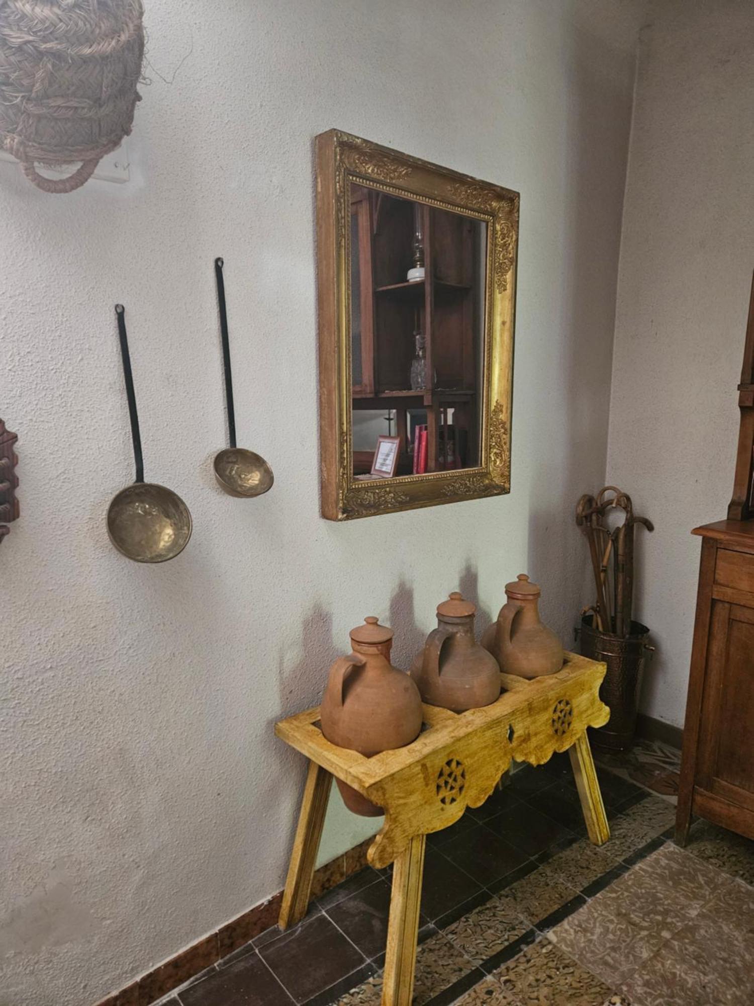 La Nava, Casa De Pueblo Con Patio Y Calefaccion Con Chimenea